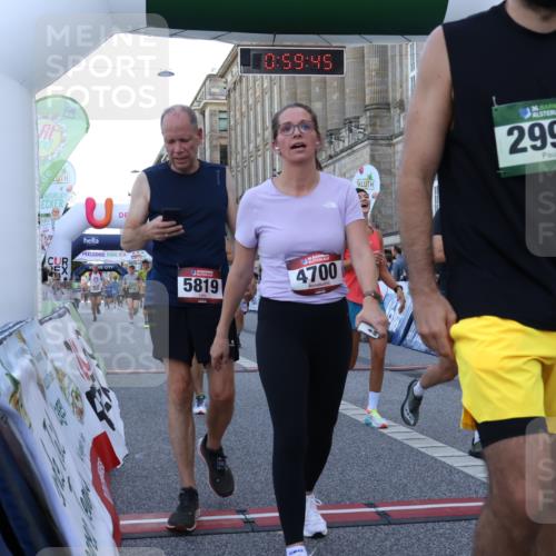 07.09.2025 - BARMER Alsterlauf Strokosch-Dieckow http://msf.ph/oto/8722466 07.09.2025 09:59:43 Ziel 2193, 2303, 2423, 2612, 2739, 2832, 3415, 3899, 3909, 4123, 4241, 4700, 4760, 4840, 5038, 5552, 5819, 5996, 8447 meine-sportfotos.de