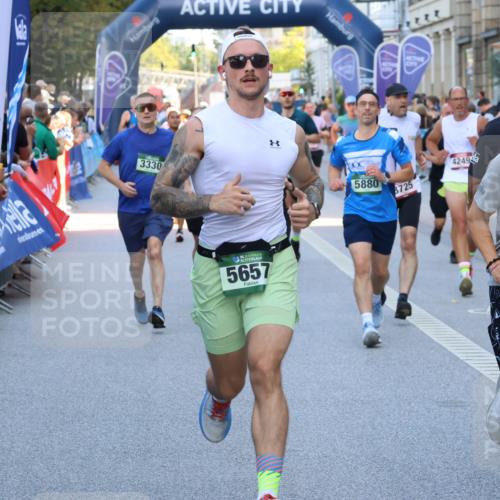 07.09.2025 - BARMER Alsterlauf Strokosch-Dieckow http://msf.ph/oto/8722471 07.09.2025 09:54:15 Ziel 2011, 2086, 2131, 2272, 2397, 2429, 2608, 2610, 2920, 3049, 3067, 3078, 3258, 4031, 4052, 4194, 4830, 4897, 4956, 5169, 5433, 5434, 5527, 6106, 6264, 8088 meine-sportfotos.de