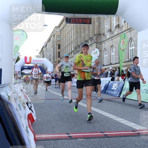 07.09.2025 - BARMER Alsterlauf Strokosch-Dieckow http://msf.ph/oto/8722473 07.09.2025 09:59:48 Ziel 2193, 2423, 2739, 2832, 3264, 3415, 3569, 3570, 4463, 4760, 4840, 5038, 5437, 5707, 8379, 8398, 8447 meine-sportfotos.de