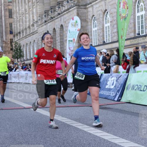 07.09.2025 - BARMER Alsterlauf Strokosch-Dieckow http://msf.ph/oto/8722495 07.09.2025 09:59:55 Ziel 2842, 3155, 3264, 3283, 3437, 3438, 3569, 3570, 3763, 4104, 4176, 4197, 4463, 4682, 4871, 5038, 5048, 5238, 5437, 5452, 5707, 8379, 8398 meine-sportfotos.de