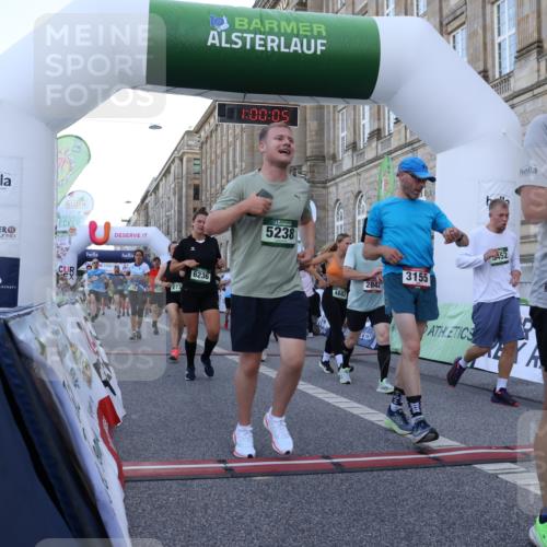 07.09.2025 - BARMER Alsterlauf Strokosch-Dieckow http://msf.ph/oto/8722525 07.09.2025 10:00:03 Ziel 2180, 2265, 2348, 2731, 2732, 2842, 3116, 3155, 3309, 3763, 4036, 4176, 4197, 4590, 4635, 4682, 4726, 4741, 4984, 5048, 5238, 5452, 5515, 5705, 6018, 6118, 6181, 6226, 6227, 6236, 8104, 8353, 8369 meine-sportfotos.de