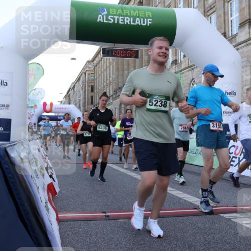 07.09.2025 - BARMER Alsterlauf Strokosch-Dieckow http://msf.ph/oto/8722526 07.09.2025 10:00:03 Ziel 2180, 2265, 2348, 2731, 2732, 2842, 3116, 3155, 3309, 3763, 4036, 4176, 4197, 4590, 4635, 4682, 4726, 4741, 4984, 5048, 5238, 5452, 5515, 5705, 6018, 6118, 6181, 6226, 6227, 6236, 8104, 8353, 8369 meine-sportfotos.de
