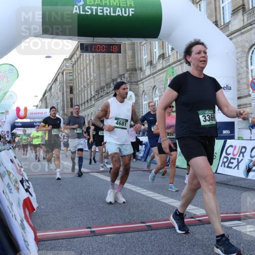 07.09.2025 - BARMER Alsterlauf Strokosch-Dieckow http://msf.ph/oto/8722553 07.09.2025 10:00:17 Ziel 2269, 2305, 2313, 2424, 2588, 2757, 3065, 3369, 3743, 4464, 4626, 4629, 4638, 4681, 4964, 4998, 5003, 5027, 5339, 5557, 5576, 5802, 5973, 5990, 6029, 6168, 6230, 6291, 8051, 8098, 8111, 8397 meine-sportfotos.de