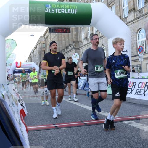 07.09.2025 - BARMER Alsterlauf Strokosch-Dieckow http://msf.ph/oto/8722559 07.09.2025 10:00:19 Ziel 2305, 2313, 2424, 2588, 2757, 3065, 3066, 3675, 3743, 4044, 4464, 4626, 4638, 4681, 4815, 4964, 4998, 5003, 5027, 5339, 5557, 5576, 5802, 5990, 6029, 6168, 6230, 8051, 8098, 8111, 8397 meine-sportfotos.de