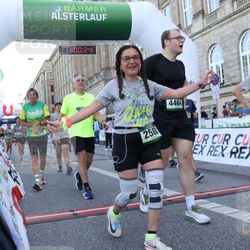 07.09.2025 - BARMER Alsterlauf Strokosch-Dieckow http://msf.ph/oto/8722567 07.09.2025 10:00:22 Ziel 2305, 2424, 2588, 2757, 3065, 3066, 3232, 3675, 3743, 4044, 4464, 4626, 4638, 4815, 4964, 4998, 5003, 5027, 5339, 5557, 5802, 5990, 5991, 6029, 6168, 6230, 8051, 8098, 8111 meine-sportfotos.de