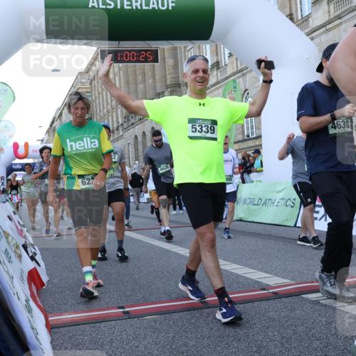 07.09.2025 - BARMER Alsterlauf Strokosch-Dieckow http://msf.ph/oto/8722570 07.09.2025 10:00:23 Ziel 2305, 2424, 2588, 3065, 3066, 3232, 3675, 3743, 4044, 4265, 4464, 4626, 4638, 4815, 4964, 4998, 5003, 5027, 5339, 5770, 5802, 5991, 6168, 6230, 8051, 8059, 8098 meine-sportfotos.de