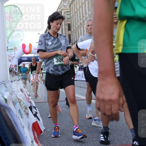07.09.2025 - BARMER Alsterlauf Strokosch-Dieckow http://msf.ph/oto/8722577 07.09.2025 10:00:26 Ziel 2424, 2495, 3065, 3066, 3232, 3675, 3743, 4044, 4265, 4626, 4638, 4815, 4964, 4998, 5223, 5770, 5802, 5991, 6230, 6338, 8032, 8051, 8059, 8098 meine-sportfotos.de