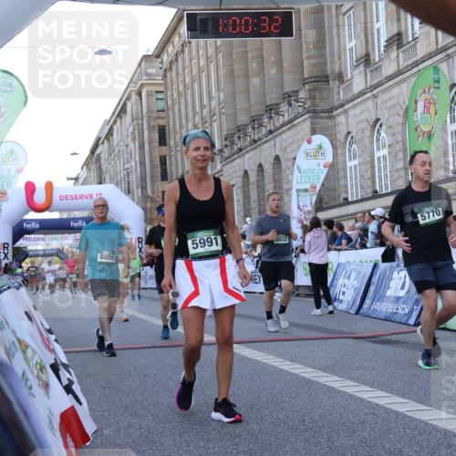 07.09.2025 - BARMER Alsterlauf Strokosch-Dieckow http://msf.ph/oto/8722593 07.09.2025 10:00:30 Ziel 2434, 2495, 2864, 2911, 3066, 3232, 3675, 4044, 4265, 4815, 5223, 5770, 5991, 6338, 8032, 8059 meine-sportfotos.de