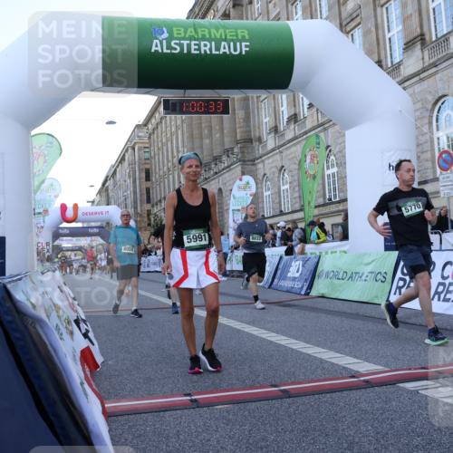07.09.2025 - BARMER Alsterlauf Strokosch-Dieckow http://msf.ph/oto/8722594 07.09.2025 10:00:31 Ziel 2434, 2495, 2864, 2909, 2911, 3066, 3232, 3675, 3768, 4265, 5223, 5744, 5770, 5851, 5991, 6338, 8032, 8059 meine-sportfotos.de