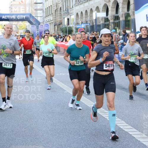 07.09.2025 - BARMER Alsterlauf Strokosch-Dieckow http://msf.ph/oto/8722598 07.09.2025 09:53:56 Ziel 2011, 2247, 2498, 3258, 3330, 3396, 3725, 3748, 3816, 4031, 4083, 4249, 4298, 4539, 4540, 4633, 5086, 5129, 5295, 5459, 5484, 5657, 5880, 6021, 6048, 6134, 6225, 6251, 6276, 8108, 8284, 8405, 8436, 8456 meine-sportfotos.de