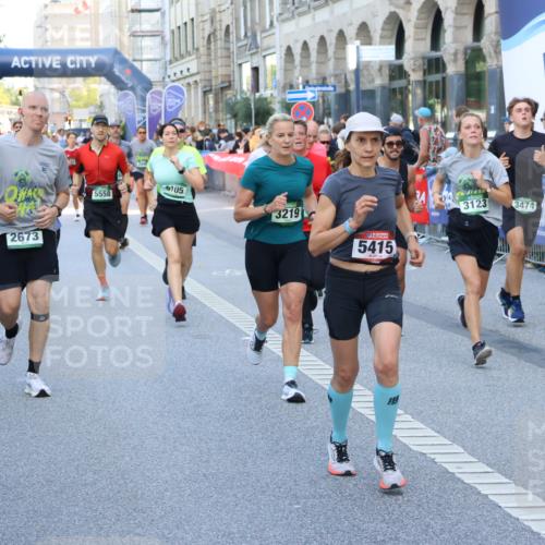 07.09.2025 - BARMER Alsterlauf Strokosch-Dieckow http://msf.ph/oto/8722605 07.09.2025 09:53:56 Ziel 2011, 2247, 2498, 3258, 3330, 3396, 3725, 3748, 3816, 4031, 4083, 4249, 4298, 4539, 4540, 4633, 5086, 5129, 5295, 5459, 5484, 5657, 5880, 6021, 6048, 6134, 6225, 6251, 6276, 8108, 8284, 8405, 8436, 8456 meine-sportfotos.de