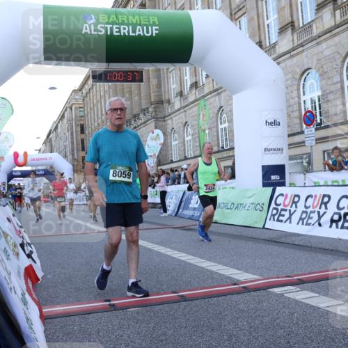 07.09.2025 - BARMER Alsterlauf Strokosch-Dieckow http://msf.ph/oto/8722606 07.09.2025 10:00:36 Ziel 2434, 2495, 2864, 2909, 2911, 3039, 3768, 3857, 4500, 4620, 5223, 5726, 5744, 5851, 6098, 6338, 8032 meine-sportfotos.de
