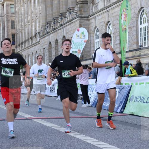 07.09.2025 - BARMER Alsterlauf Strokosch-Dieckow http://msf.ph/oto/8722617 07.09.2025 10:00:41 Ziel 1201, 2864, 2909, 2911, 3039, 3768, 3857, 3859, 3860, 4424, 4425, 4500, 4620, 4917, 5108, 5471, 5726, 5744, 5851, 6098 meine-sportfotos.de