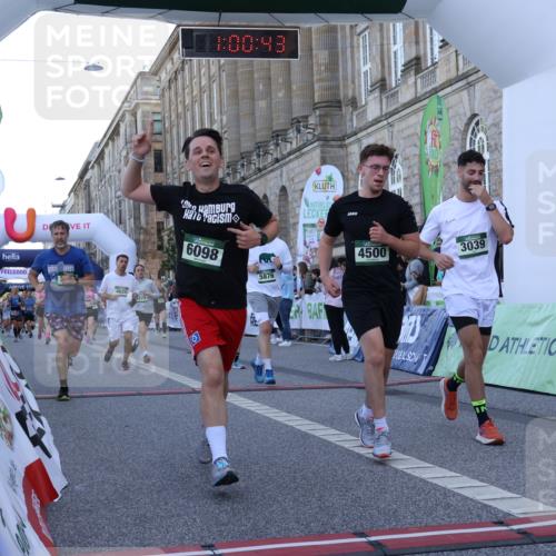 07.09.2025 - BARMER Alsterlauf Strokosch-Dieckow http://msf.ph/oto/8722618 07.09.2025 10:00:41 Ziel 1201, 2864, 2909, 2911, 3039, 3768, 3857, 3859, 3860, 4424, 4425, 4500, 4620, 4917, 5108, 5471, 5726, 5744, 5851, 6098 meine-sportfotos.de