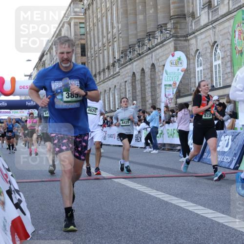 07.09.2025 - BARMER Alsterlauf Strokosch-Dieckow http://msf.ph/oto/8722623 07.09.2025 10:00:43 Ziel 1201, 2513, 2909, 3039, 3768, 3857, 3859, 3860, 4424, 4425, 4500, 4620, 4709, 4751, 4781, 4856, 4917, 5108, 5471, 5726, 5744, 5851, 6098 meine-sportfotos.de