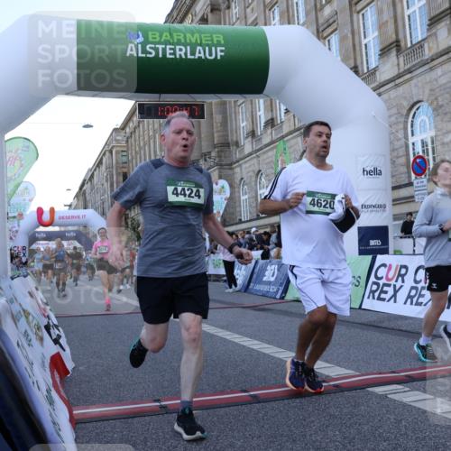 07.09.2025 - BARMER Alsterlauf Strokosch-Dieckow http://msf.ph/oto/8722632 07.09.2025 10:00:45 Ziel 1201, 2513, 3039, 3260, 3698, 3857, 3859, 3860, 4351, 4424, 4425, 4500, 4620, 4709, 4751, 4781, 4856, 4917, 5108, 5314, 5471, 5726, 6084, 6098 meine-sportfotos.de