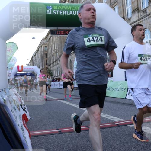 07.09.2025 - BARMER Alsterlauf Strokosch-Dieckow http://msf.ph/oto/8722633 07.09.2025 10:00:46 Ziel 1201, 2513, 3260, 3698, 3857, 3859, 3860, 4351, 4424, 4425, 4500, 4620, 4709, 4751, 4781, 4856, 4917, 5108, 5314, 5357, 5471, 5726, 5767, 5957, 6084, 6098 meine-sportfotos.de