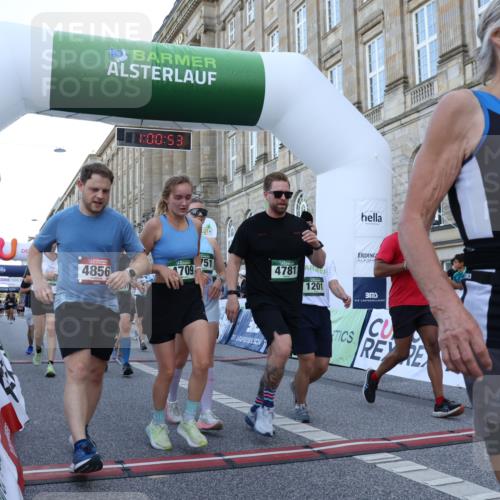 07.09.2025 - BARMER Alsterlauf Strokosch-Dieckow http://msf.ph/oto/8722653 07.09.2025 10:00:51 Ziel 1201, 2124, 2350, 2513, 3260, 3698, 3859, 3860, 4351, 4485, 4505, 4636, 4709, 4751, 4781, 4856, 4917, 5108, 5314, 5357, 5359, 5471, 5477, 5767, 5957, 6084 meine-sportfotos.de