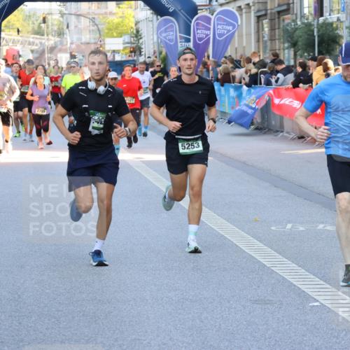 07.09.2025 - BARMER Alsterlauf Strokosch-Dieckow http://msf.ph/oto/8722655 07.09.2025 09:53:46 Ziel 2125, 2247, 2498, 3330, 3396, 3632, 3725, 3748, 4083, 4249, 4267, 4295, 4337, 4539, 4633, 5117, 5129, 5446, 5459, 5484, 5516, 5657, 5880, 5954, 6021, 6048, 6134, 6251, 8284, 8405, 8436 meine-sportfotos.de
