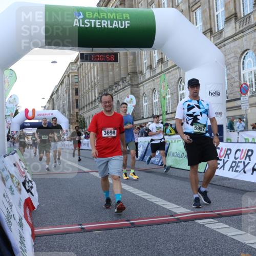 07.09.2025 - BARMER Alsterlauf Strokosch-Dieckow http://msf.ph/oto/8722661 07.09.2025 10:00:56 Ziel 2124, 2350, 3260, 3328, 3698, 4351, 4485, 4505, 4636, 4993, 5250, 5314, 5357, 5359, 5477, 5767, 5957, 6084 meine-sportfotos.de