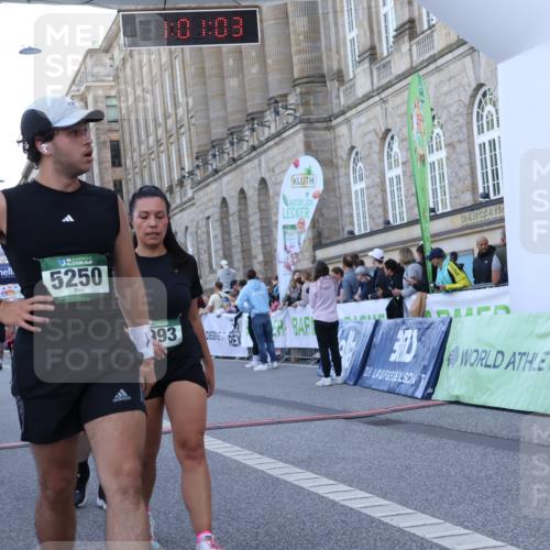 07.09.2025 - BARMER Alsterlauf Strokosch-Dieckow http://msf.ph/oto/8722680 07.09.2025 10:01:01 Ziel 2124, 3328, 3956, 4072, 4365, 4485, 4505, 4544, 4636, 4867, 4993, 5047, 5250, 5477 meine-sportfotos.de