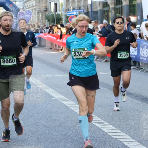07.09.2025 - BARMER Alsterlauf Strokosch-Dieckow http://msf.ph/oto/8722685 07.09.2025 09:53:41 Ziel 2075, 2125, 2247, 2498, 2695, 2801, 3330, 3632, 3725, 3748, 3948, 4211, 4249, 4267, 4295, 4337, 4539, 4633, 5117, 5367, 5446, 5459, 5484, 5516, 5657, 5880, 5933, 5954, 6021, 6048, 6134, 8251, 8284 meine-sportfotos.de