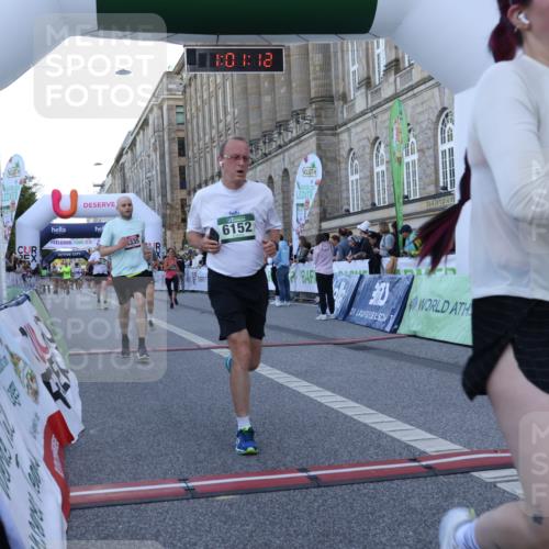 07.09.2025 - BARMER Alsterlauf Strokosch-Dieckow http://msf.ph/oto/8722699 07.09.2025 10:01:11 Ziel 2044, 2579, 2645, 3119, 3410, 3545, 3590, 3956, 4335, 4365, 4544, 4593, 4867, 5047, 5352, 6152 meine-sportfotos.de