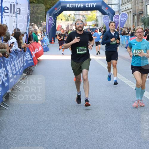 07.09.2025 - BARMER Alsterlauf Strokosch-Dieckow http://msf.ph/oto/8722706 07.09.2025 09:53:39 Ziel 2075, 2125, 2695, 2801, 3330, 3474, 3632, 3948, 4211, 4249, 4267, 4295, 4337, 4539, 4633, 4820, 4981, 5117, 5367, 5446, 5459, 5484, 5516, 5558, 5657, 5880, 5933, 5954, 6021, 8146, 8251, 8284 meine-sportfotos.de