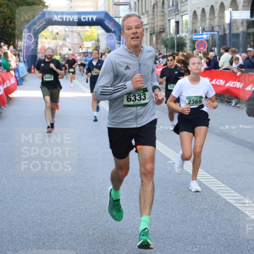 07.09.2025 - BARMER Alsterlauf Strokosch-Dieckow http://msf.ph/oto/8722716 07.09.2025 09:53:38 Ziel 2075, 2125, 2695, 2801, 3123, 3330, 3474, 3632, 3948, 4211, 4267, 4295, 4337, 4539, 4820, 4981, 5117, 5367, 5446, 5484, 5516, 5558, 5657, 5880, 5933, 5954, 8146, 8251, 8284, 8461 meine-sportfotos.de