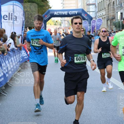 07.09.2025 - BARMER Alsterlauf Strokosch-Dieckow http://msf.ph/oto/8722745 07.09.2025 09:53:32 Ziel 2075, 2125, 2521, 2673, 2695, 2789, 2801, 3123, 3219, 3474, 3632, 3948, 4211, 4267, 4295, 4337, 4820, 4981, 5194, 5367, 5415, 5558, 5933, 5954, 6105, 8146, 8251, 8461 meine-sportfotos.de