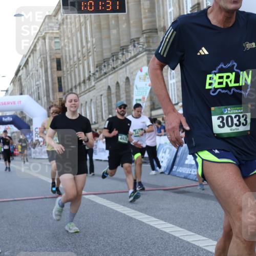 07.09.2025 - BARMER Alsterlauf Strokosch-Dieckow http://msf.ph/oto/8722747 07.09.2025 10:01:29 Ziel 2074, 3018, 3033, 3300, 3558, 3834, 4317, 4529, 4660, 4928, 5204, 5353, 5517, 5918, 6136, 8283, 8308 meine-sportfotos.de