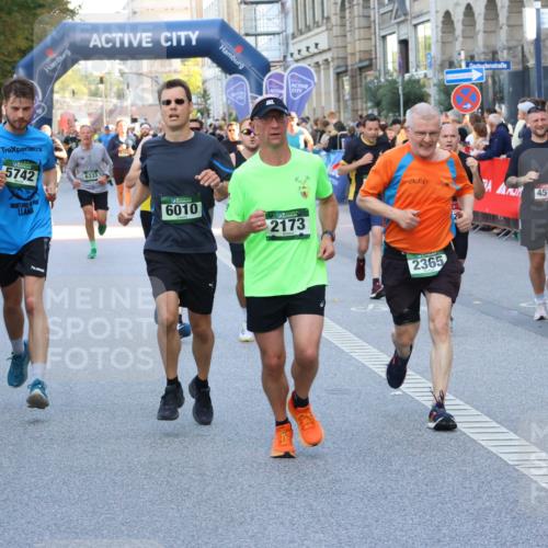 07.09.2025 - BARMER Alsterlauf Strokosch-Dieckow http://msf.ph/oto/8722764 07.09.2025 09:53:31 Ziel 2075, 2125, 2521, 2673, 2695, 2789, 2801, 3123, 3219, 3474, 3632, 3948, 4211, 4267, 4295, 4337, 4820, 4981, 5194, 5367, 5415, 5558, 5933, 5954, 6105, 8146, 8251, 8461 meine-sportfotos.de