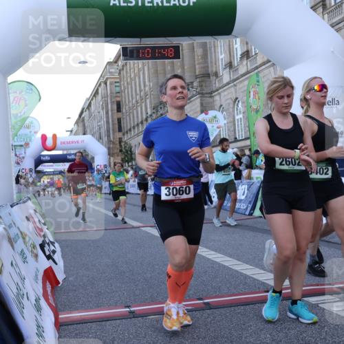 07.09.2025 - BARMER Alsterlauf Strokosch-Dieckow http://msf.ph/oto/8722785 07.09.2025 10:01:46 Ziel 1007, 2351, 2425, 2602, 2931, 3060, 3695, 4190, 4721, 4831, 4875, 4902, 4903, 4938, 5000, 5289, 5411, 6097, 6261, 8057, 8402 meine-sportfotos.de