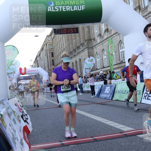 07.09.2025 - BARMER Alsterlauf Strokosch-Dieckow http://msf.ph/oto/8722813 07.09.2025 10:01:56 Ziel 2463, 2471, 2553, 2798, 2874, 2931, 3008, 3214, 3215, 3628, 3684, 4139, 4705, 4938, 4976, 5107, 5220, 5289, 5411, 6060, 6076, 6097, 6243, 8295 meine-sportfotos.de