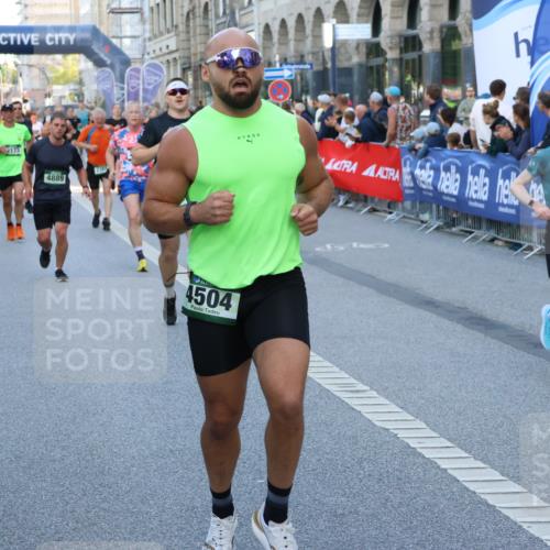 07.09.2025 - BARMER Alsterlauf Strokosch-Dieckow http://msf.ph/oto/8722814 07.09.2025 09:53:27 Ziel 2075, 2421, 2521, 2673, 2695, 2789, 2801, 3123, 3219, 3474, 3948, 4211, 4820, 4981, 5194, 5253, 5367, 5415, 5553, 5558, 5933, 6105, 8146, 8251, 8461 meine-sportfotos.de