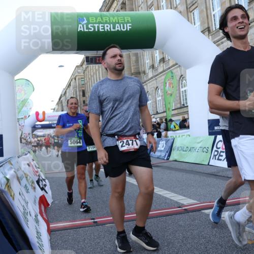 07.09.2025 - BARMER Alsterlauf Strokosch-Dieckow http://msf.ph/oto/8722835 07.09.2025 10:02:05 Ziel 2100, 2471, 2553, 2624, 2756, 2798, 2843, 2917, 3360, 3628, 3824, 5012, 5013, 5064, 5107, 5170, 5306, 5514, 5655, 5849, 6060, 8208, 8295 meine-sportfotos.de