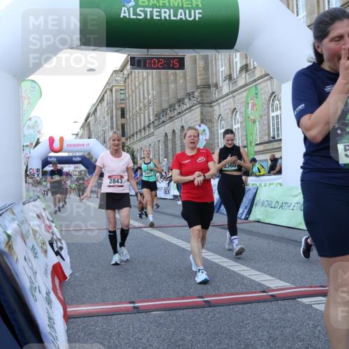 07.09.2025 - BARMER Alsterlauf Strokosch-Dieckow http://msf.ph/oto/8722854 07.09.2025 10:02:13 Ziel 2405, 2624, 2843, 2863, 2917, 3171, 3270, 3360, 3738, 3824, 3910, 4258, 5012, 5013, 5170, 5306, 5508, 5514, 5639, 6325, 8047, 8208 meine-sportfotos.de