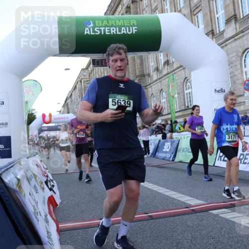 07.09.2025 - BARMER Alsterlauf Strokosch-Dieckow http://msf.ph/oto/8722864 07.09.2025 10:02:18 Ziel 2405, 2749, 2774, 2863, 3171, 3270, 3738, 3910, 4107, 4258, 4837, 4847, 4991, 4999, 5279, 5508, 5639, 6182, 6192, 6220, 6325, 8047, 8441 meine-sportfotos.de