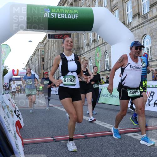 07.09.2025 - BARMER Alsterlauf Strokosch-Dieckow http://msf.ph/oto/8722882 07.09.2025 10:02:26 Ziel 2522, 2749, 2774, 3282, 3659, 4107, 4361, 4399, 4707, 4708, 4837, 4847, 4991, 4999, 5056, 5093, 5181, 5279, 5611, 5852, 6182, 6192, 6220, 8035, 8441 meine-sportfotos.de