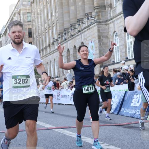 07.09.2025 - BARMER Alsterlauf Strokosch-Dieckow http://msf.ph/oto/8722895 07.09.2025 10:02:30 Ziel 2522, 2675, 2774, 3282, 3498, 3524, 3659, 3762, 4361, 4399, 4707, 4708, 5056, 5093, 5181, 5312, 5611, 5774, 5852, 6058, 8035, 8215, 8261, 8441 meine-sportfotos.de