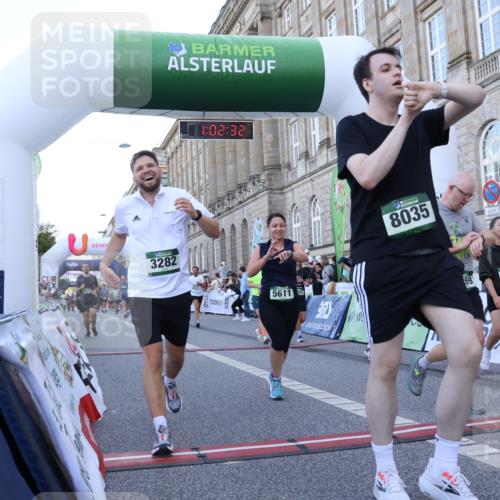 07.09.2025 - BARMER Alsterlauf Strokosch-Dieckow http://msf.ph/oto/8722897 07.09.2025 10:02:31 Ziel 2522, 2667, 2675, 3282, 3375, 3498, 3524, 3659, 3762, 4361, 4399, 4707, 4708, 5056, 5093, 5181, 5312, 5611, 5774, 5852, 6058, 8035, 8215, 8261, 8294 meine-sportfotos.de