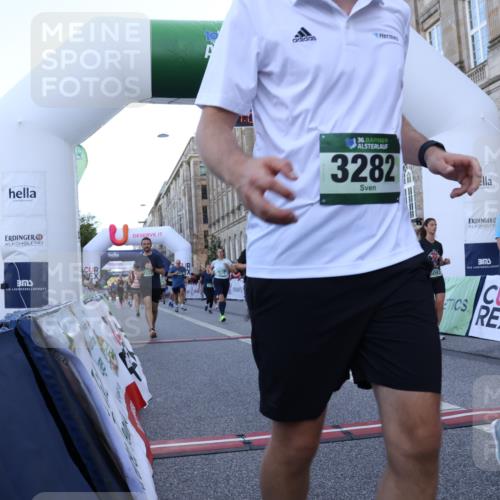 07.09.2025 - BARMER Alsterlauf Strokosch-Dieckow http://msf.ph/oto/8722901 07.09.2025 10:02:32 Ziel 2522, 2667, 2675, 2766, 3282, 3375, 3498, 3524, 3659, 3762, 4399, 4707, 4708, 5093, 5181, 5312, 5611, 5774, 5852, 6058, 8035, 8215, 8261, 8294 meine-sportfotos.de