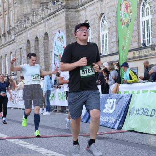 07.09.2025 - BARMER Alsterlauf Strokosch-Dieckow http://msf.ph/oto/8722904 07.09.2025 10:02:33 Ziel 2522, 2667, 2675, 2766, 3282, 3375, 3498, 3524, 3659, 3762, 3826, 4399, 4707, 4708, 5093, 5181, 5312, 5611, 5774, 5852, 5857, 6058, 6091, 8215, 8261, 8294 meine-sportfotos.de