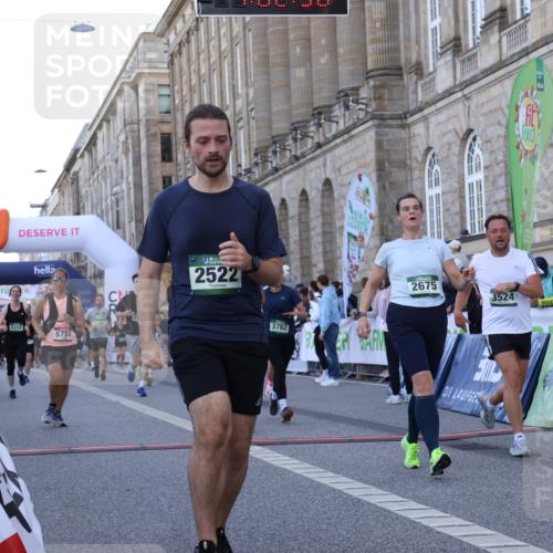 07.09.2025 - BARMER Alsterlauf Strokosch-Dieckow http://msf.ph/oto/8722907 07.09.2025 10:02:34 Ziel 2347, 2522, 2667, 2675, 2766, 3282, 3375, 3498, 3524, 3659, 3762, 3826, 4399, 4707, 4708, 5093, 5181, 5312, 5611, 5774, 5852, 5857, 6058, 6091, 8215, 8261, 8294 meine-sportfotos.de