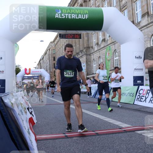 07.09.2025 - BARMER Alsterlauf Strokosch-Dieckow http://msf.ph/oto/8722908 07.09.2025 10:02:34 Ziel 2347, 2522, 2667, 2675, 2766, 3282, 3375, 3498, 3524, 3659, 3762, 3826, 4399, 4707, 4708, 5093, 5181, 5312, 5611, 5774, 5852, 5857, 6058, 6091, 8215, 8261, 8294 meine-sportfotos.de