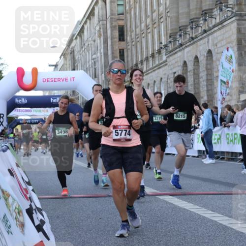 07.09.2025 - BARMER Alsterlauf Strokosch-Dieckow http://msf.ph/oto/8722913 07.09.2025 10:02:36 Ziel 2217, 2347, 2522, 2667, 2675, 2766, 2952, 3375, 3431, 3498, 3524, 3762, 3826, 4708, 4861, 5093, 5181, 5312, 5512, 5774, 5857, 5891, 6058, 6091, 8215, 8261, 8294 meine-sportfotos.de