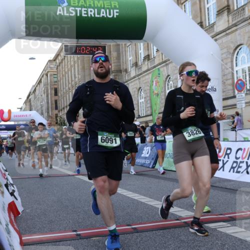 07.09.2025 - BARMER Alsterlauf Strokosch-Dieckow http://msf.ph/oto/8722929 07.09.2025 10:02:42 Ziel 2217, 2273, 2274, 2346, 2347, 2589, 2667, 2726, 2766, 2885, 2902, 2952, 3226, 3375, 3431, 3498, 3747, 3826, 3937, 4027, 4170, 4232, 4266, 4557, 4861, 5312, 5512, 5857, 5891, 6058, 6091, 6155, 8010, 8215, 8294, 8429 meine-sportfotos.de