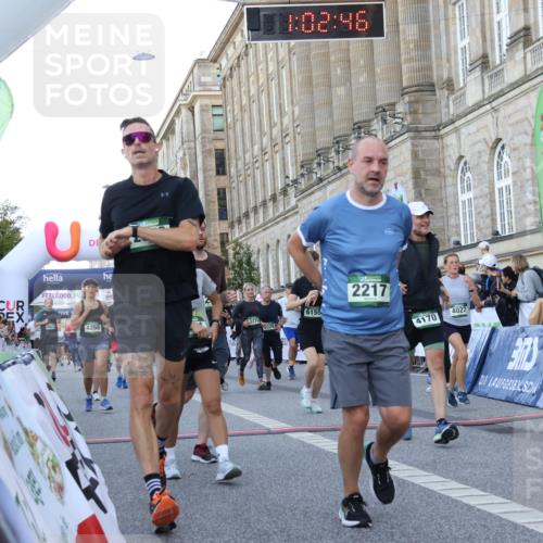 07.09.2025 - BARMER Alsterlauf Strokosch-Dieckow http://msf.ph/oto/8722936 07.09.2025 10:02:44 Ziel 2217, 2273, 2274, 2346, 2347, 2589, 2623, 2726, 2766, 2885, 2902, 2952, 3226, 3431, 3747, 3826, 3937, 4027, 4170, 4232, 4266, 4557, 4823, 4861, 5512, 5556, 5857, 5859, 5891, 6091, 6147, 6155, 8010, 8429 meine-sportfotos.de