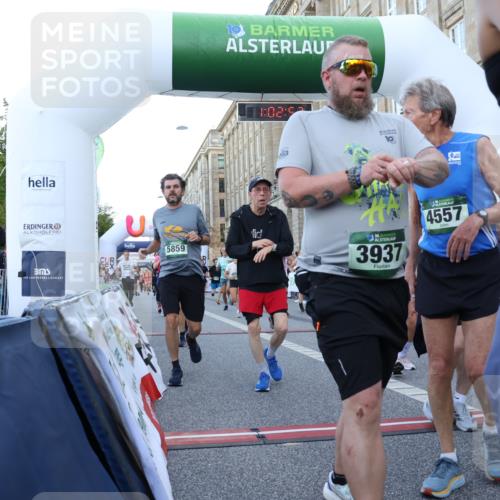 07.09.2025 - BARMER Alsterlauf Strokosch-Dieckow http://msf.ph/oto/8722953 07.09.2025 10:02:50 Ziel 2036, 2273, 2274, 2589, 2595, 2623, 2693, 2726, 2811, 2885, 2902, 3210, 3226, 3235, 3747, 3865, 3937, 3967, 4027, 4038, 4163, 4266, 4454, 4493, 4494, 4557, 4823, 5259, 5540, 5556, 5672, 5794, 5859, 6147, 6155, 8010, 8429 meine-sportfotos.de
