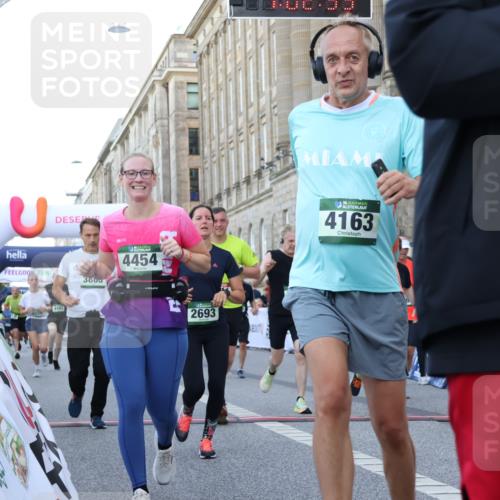 07.09.2025 - BARMER Alsterlauf Strokosch-Dieckow http://msf.ph/oto/8722962 07.09.2025 10:02:54 Ziel 2036, 2138, 2273, 2589, 2595, 2623, 2693, 2811, 2885, 3082, 3111, 3113, 3210, 3235, 3253, 3865, 3967, 4038, 4163, 4329, 4411, 4454, 4476, 4493, 4494, 4823, 4982, 5259, 5454, 5482, 5540, 5556, 5672, 5794, 5859, 5928, 6147, 8420 meine-sportfotos.de